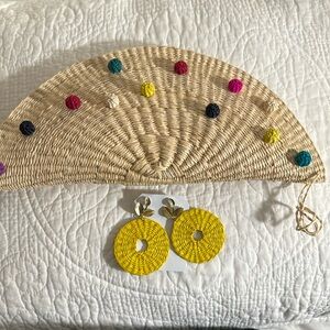 Wristlet and earrings made of Paja Toquilla 100% straw weaved -made in Ecuador